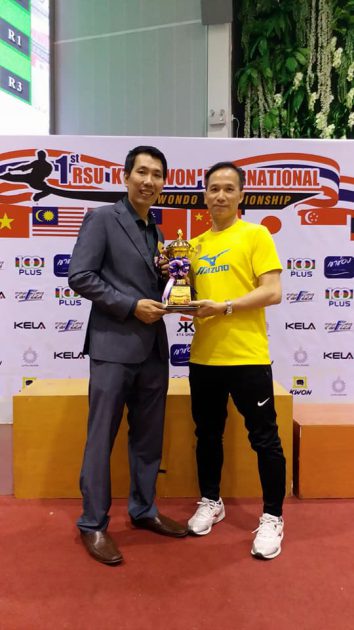 蘇承禮教練帶同學生參加泰國國際公開賽，勇奪一銀兩銅